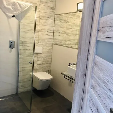 Goscinne Cichosza Quarto em Acomodações Particulares *